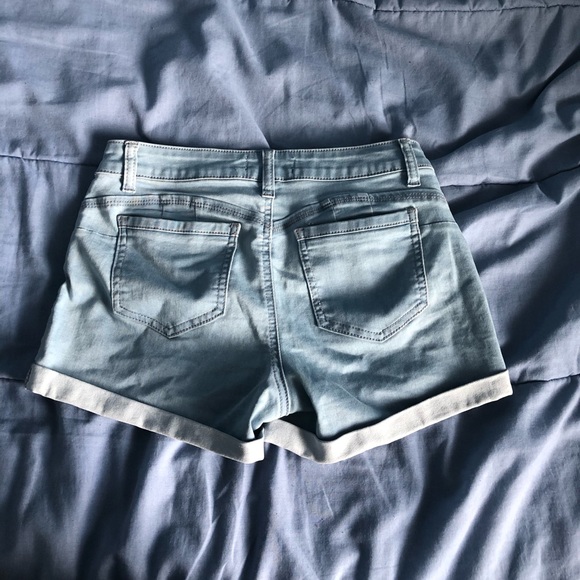 Jean shorts - Picture 2 of 3